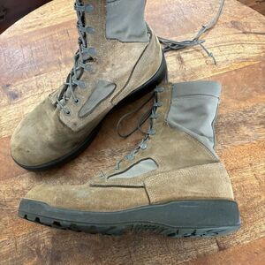 Vintage mens US military suede desert Italy army desert storm suede combat boots